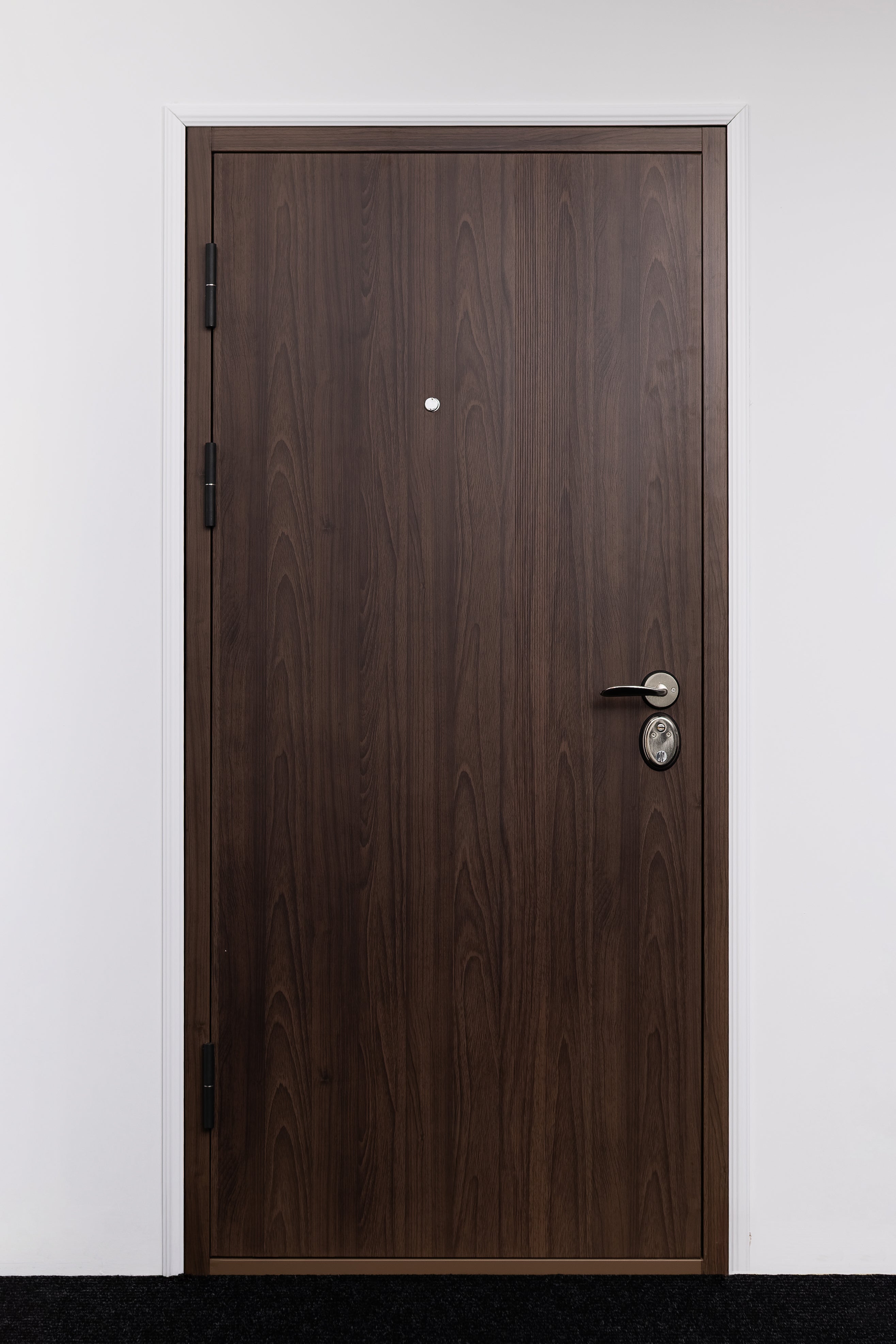 Hőszigetelt biztonsági bejárati ajtó IronDOOR25 98×208 cm - Prémium kivitel: 100mm-es profil, rejtett zsanérral
