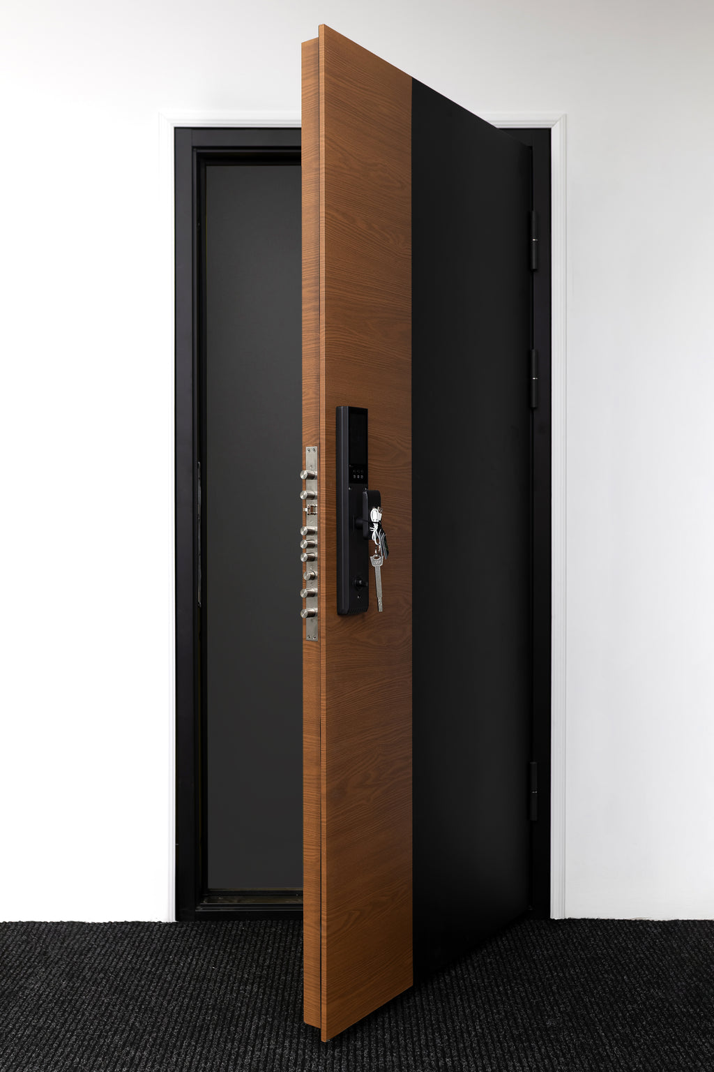 SZÉPSÉGHIBÁS - Hőszigetelt biztonsági bejárati ajtó IronDOOR27 98×208 cm