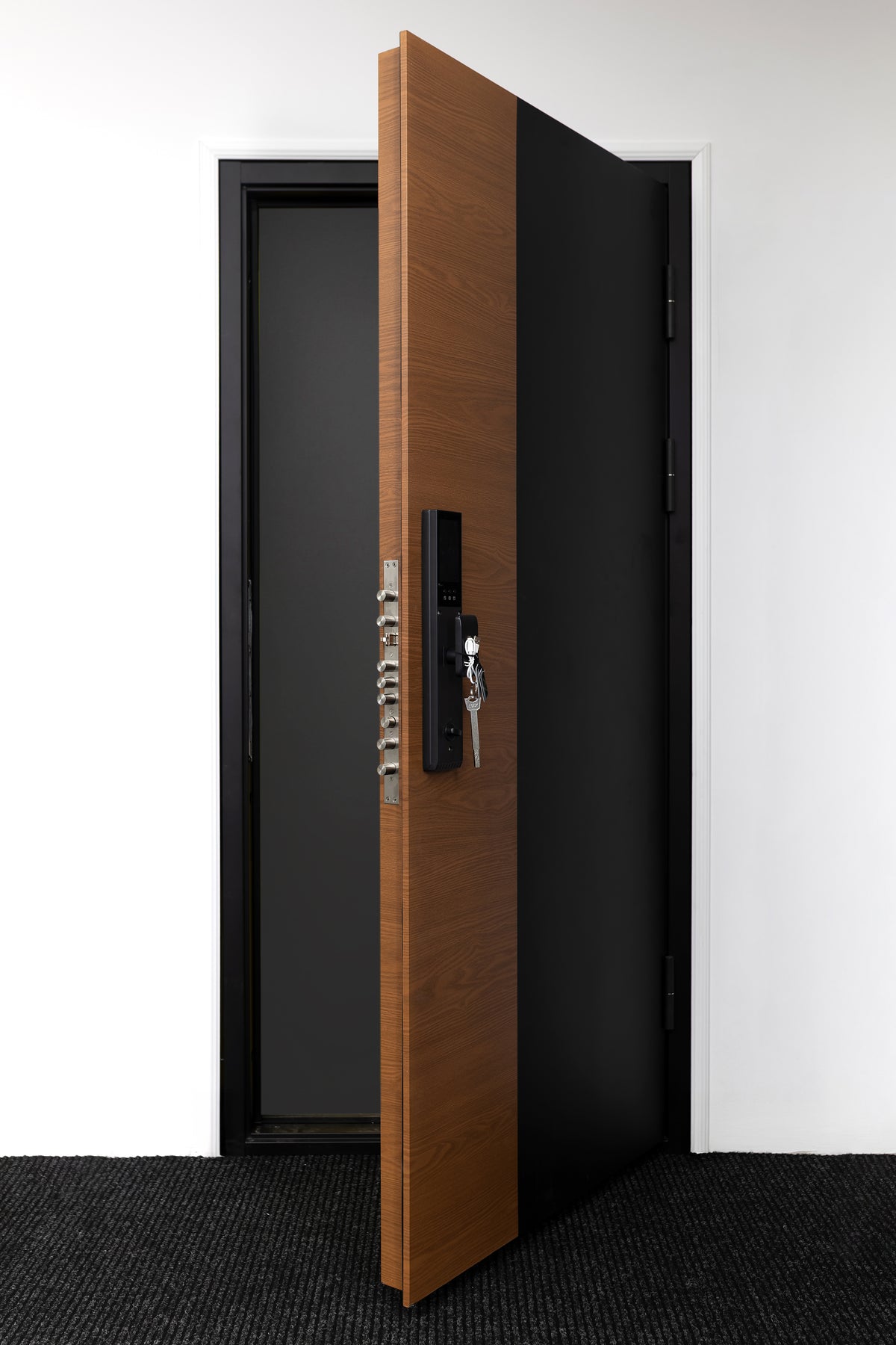 SZÉPSÉGHIBÁS - Hőszigetelt biztonsági bejárati ajtó IronDOOR27 98×208 cm