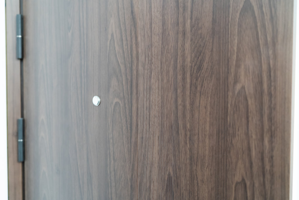 Hőszigetelt biztonsági bejárati ajtó IronDOOR25 98×208 cm - Prémium kivitel: 100mm-es profil, rejtett zsanérral